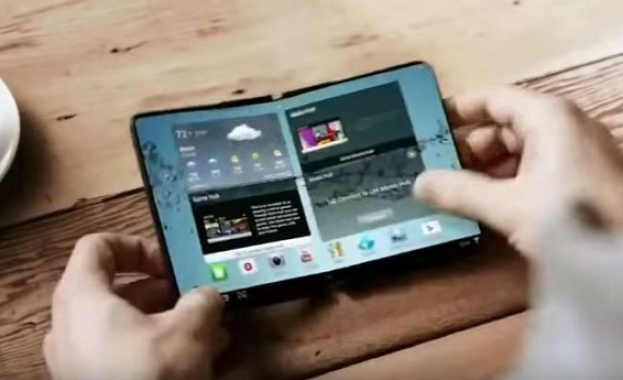 Сгъваемият телефон на Samsung, за който се носят слухове от