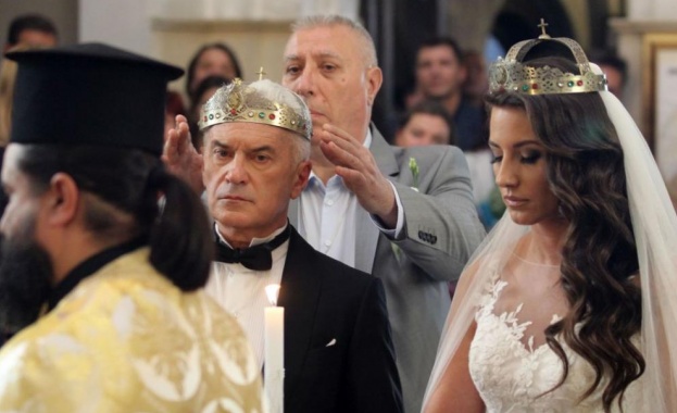 Дори и за виртуалните дисиденти тоест хората които страхливо пристъпват