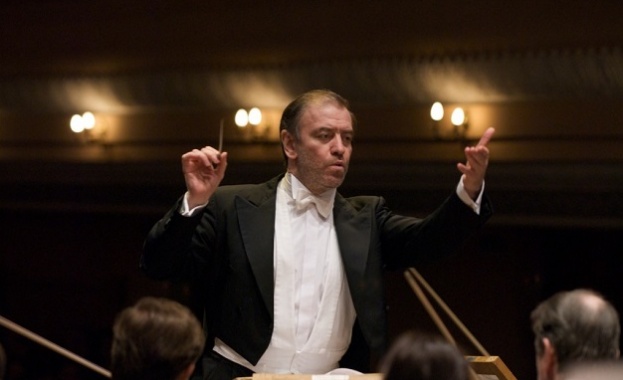 Президентът Румен Радев ще награди с орден Св Св Кирил