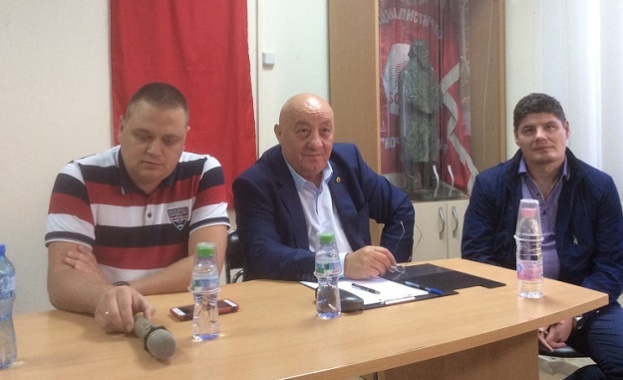 БСП трябва да се определи каква партия е Партия на