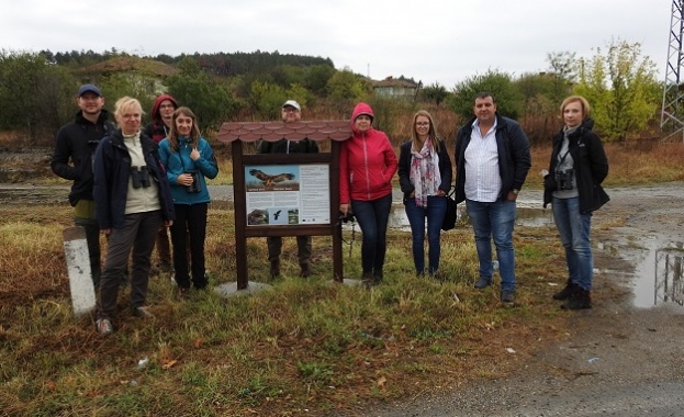 Представители на Полско дружество за опазване на птиците посетиха района