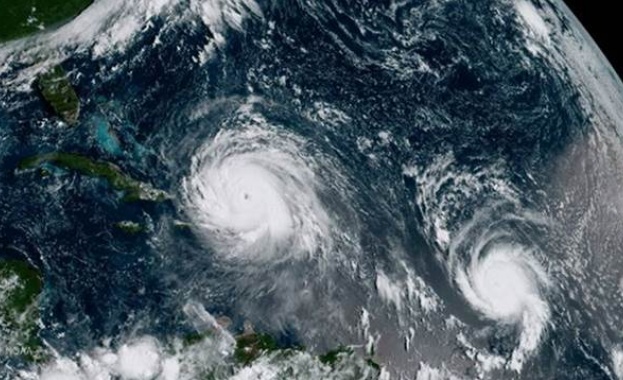 Чудовищните урагани Харви и Ирма търси причините за неспиращото разрастване