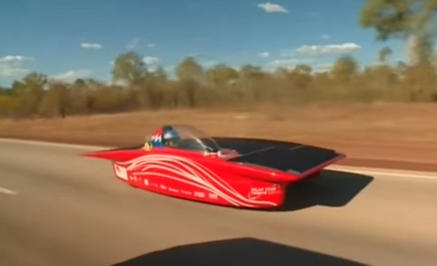 Започна най трудното състезание със соларни автомобили в света 40 водачи