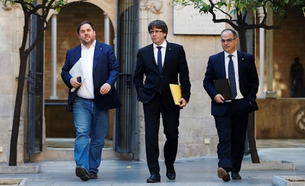 Каталунската полиция Мосос д Есквадра затвори за посетители парк в Барселона