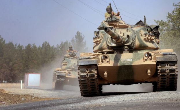 Турски войници от специалните части дислоцирани край границата със Сирия