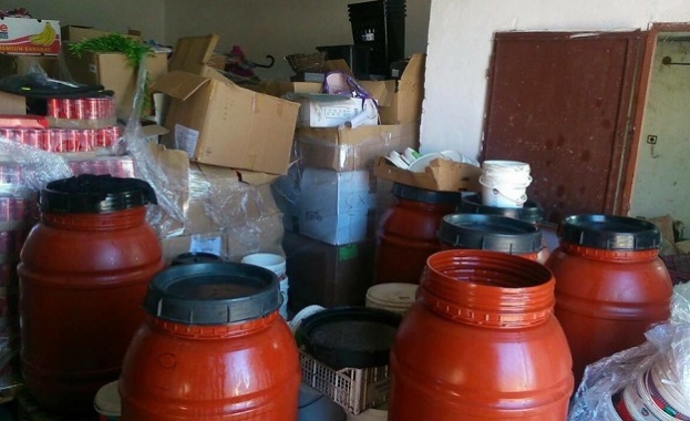 Голямо количество хранителни продукти с неясен произход и качество са