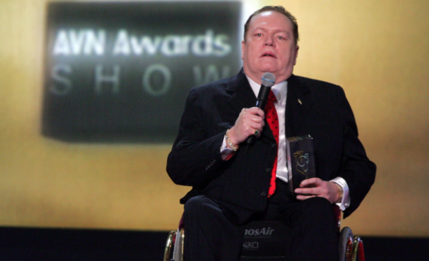 Американският издател и собственик на порносписанието Hustler Лари Флинт обяви
