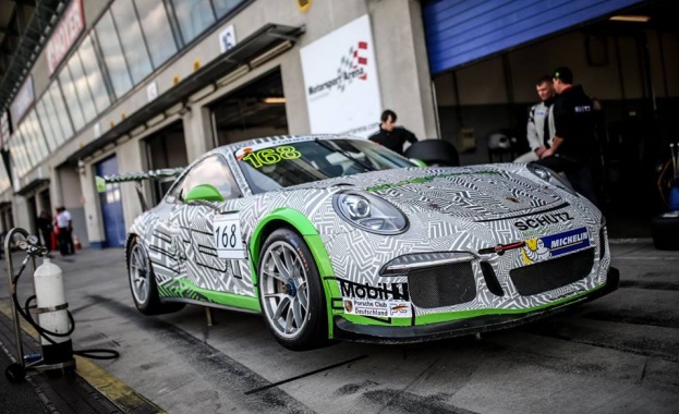 Българският пилот в Porsche Sports Cup Германия Георги Дончев и