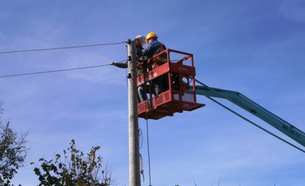 Специалисти на ЕНЕРГО ПРО Мрежи извършиха рехабилитация на въздушната електроразпределителна мрежа