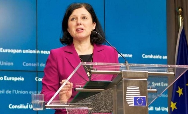 Еврокомисарката Вера Юрова сподели пред журналсити в Брюксел, че в