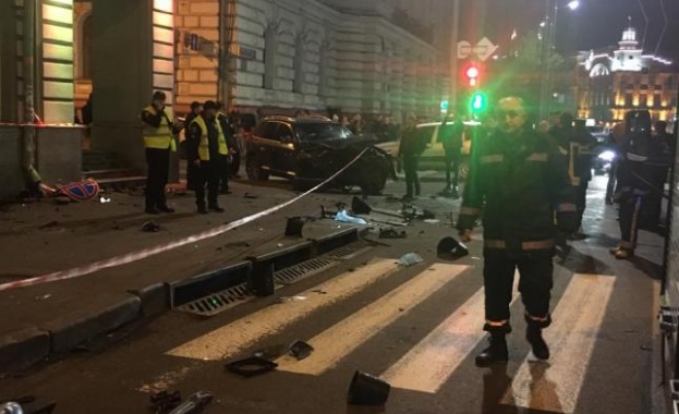 Най малко петима души са загинали във втория по големина украински