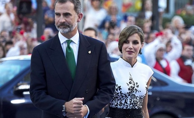 Испания ще отговори с демократични и конституционни средства на неприемливия