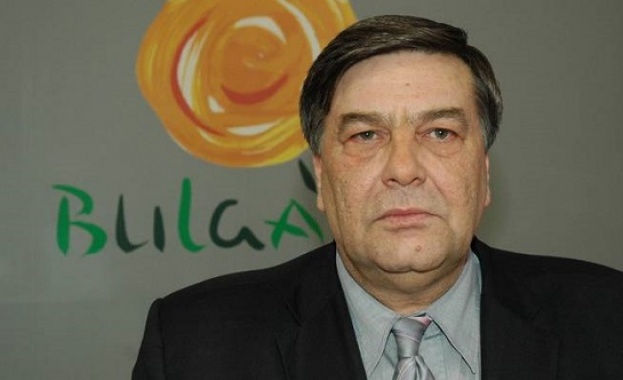 В последните години правото на самоопределение и принципът на териториалната