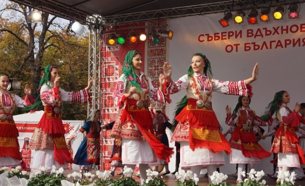 Участници в досегашните издания на танцовото шоу Надиграй ме по