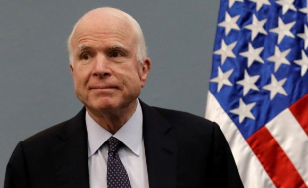 Американският сенатор Джон Маккейн направи ироничен коментар за причините поради