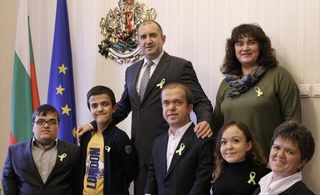 Знак за цивилизоваността на обществото е отношението към хората които