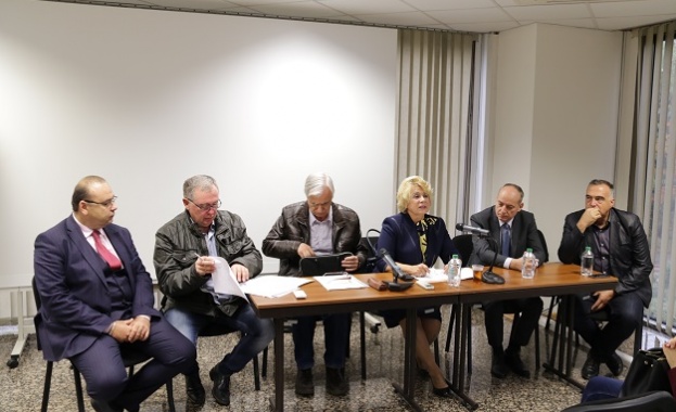 Управляващите умишлено завишават процента излишък Те залагат по нисък процент