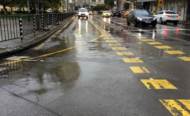 Велоалеята която беше направена по столичната улица Г С Раковски