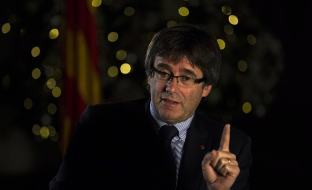 Премиерът на Каталуния Карлес Пучдемон няма да се яви пред