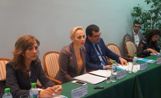 На 27 28 октомври в гр Пловдив се проведе изнесено заседание