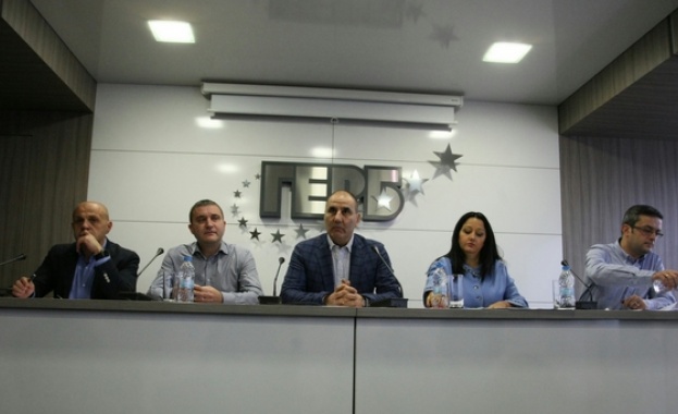 С искане на вот на доверие не се става алтернатива