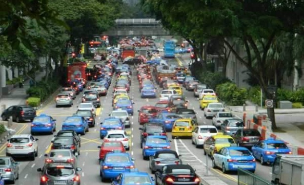 Проблемът с трафика в Сингапур е стигнал критичната си точка.