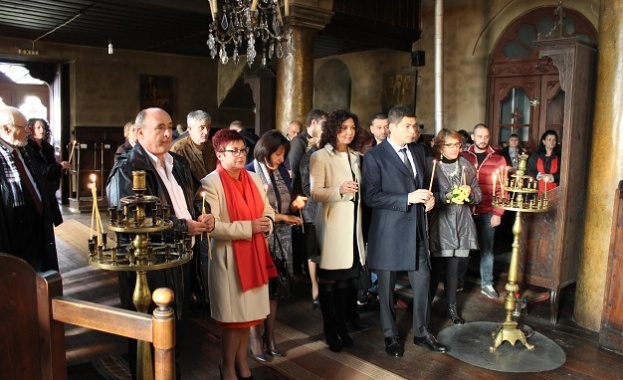 В запазените документи спомени и изследвания за нашия най тачен