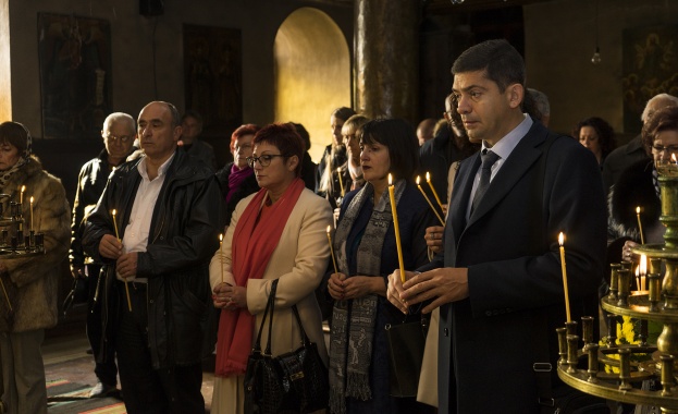 Жителите на Тетевен тържествено отбелязаха 200 годишнината от рождението на