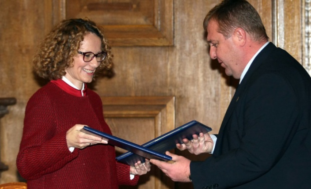 Два протокола за съвместно сътрудничество в сферата на отбранителната политика