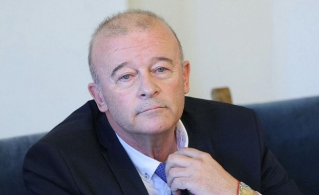 За да се отнеме лиценз на фирма превозвач е необходимо