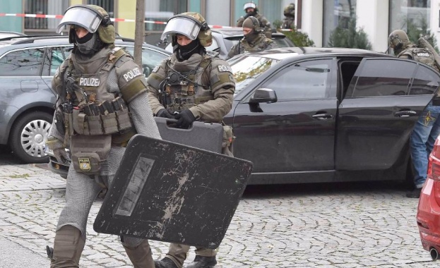 Полицията в баварското градче Пфафенхофен арестува 28 годишния мъж който в