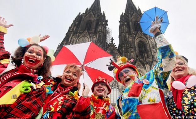 Повече от хиляда полицейски служители са били задействани за гарантиране