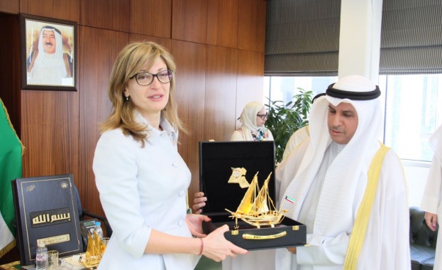 Вицепремиерът и министър на външните работи Екатерина Захариева представи пред