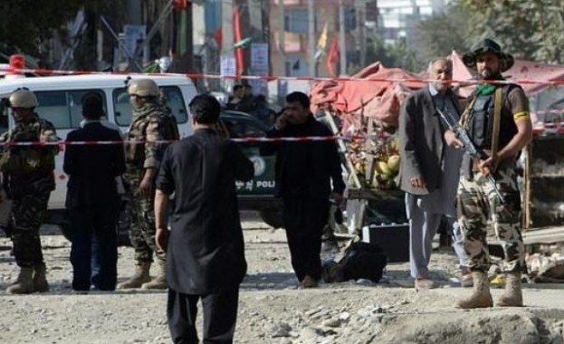 Атентатор самоубиец е задействал взривно устройство пред сватбена зала в