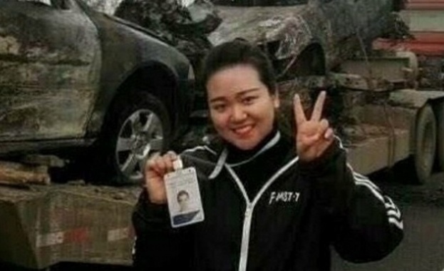 В Китай уволниха кореспондентка в местна телевизия след като си