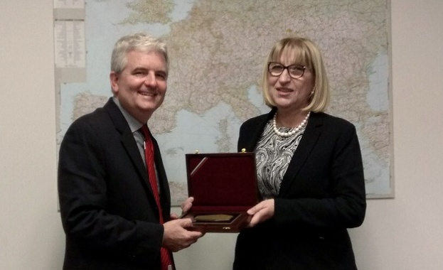 Министърът на правосъдието Цецка Цачева проведе работна среща със заместник помощник