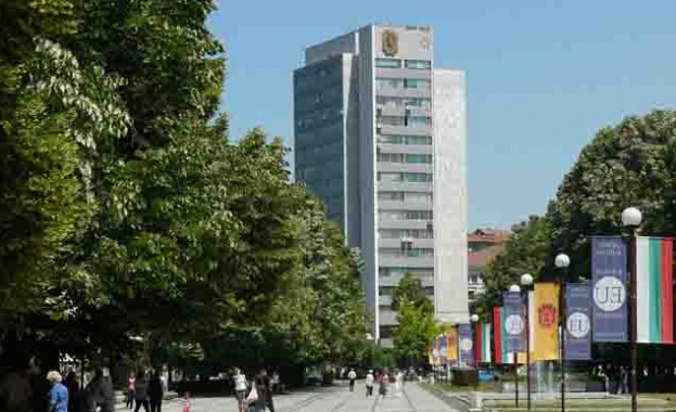 Община Перник организира транспорта на загиналите в тежката катастрофа край