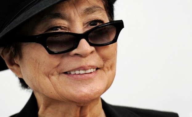 Вдовицата на Джон Ленън Йоко Оно осъди бар в Хамбург