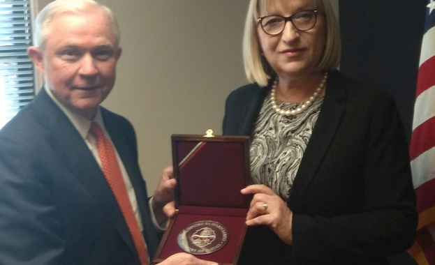 Министърът на правосъдието Цецка Цачева проведе работна среща с главния