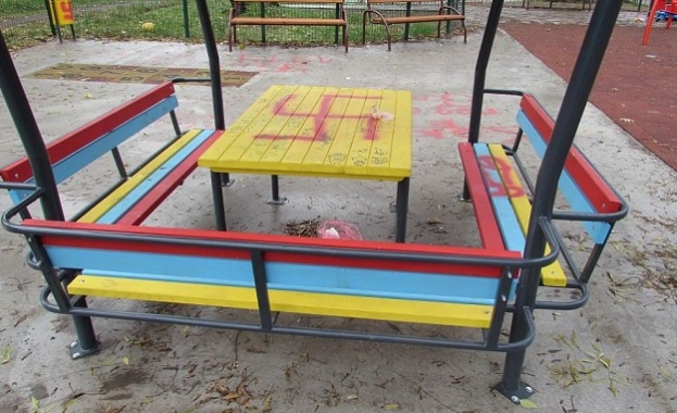 Най новата детска площадка в Русе изградена само преди два месеца