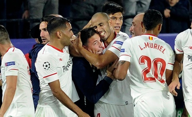 След края на първото полувреме английският отбор водеше с убедителното