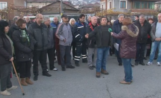 Жителите на селата Зверино Елисейна Зли дол Оселна и Игнатица