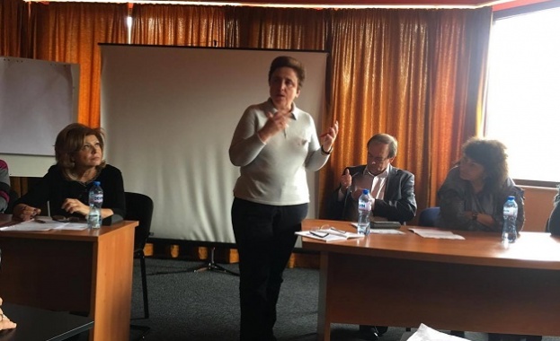 В края на кръглата маса Насилието през очите на жената