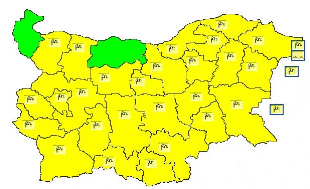 Жълт код за силен вятър е обявен в почти цялата