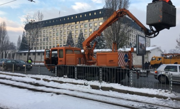Проблем с контактната мрежа на трамваите по бул Цар Борис