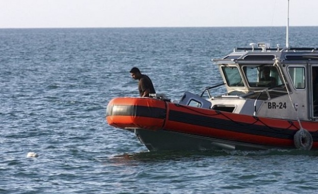 Най малко седем души загинаха и двама изчезнаха безследно днес след