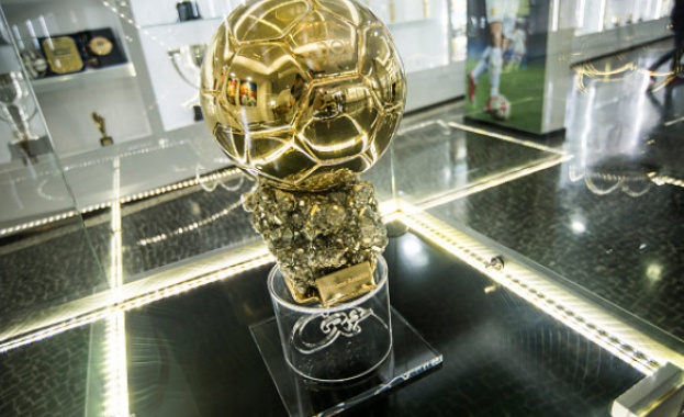 Най престижната индивидуална награда във футбола Златната топка ще бъде