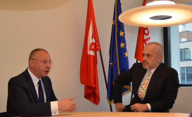 Президентът на ПЕС Сергей Станишев се срещна с албанския премиер