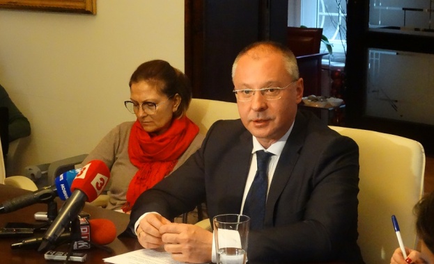 Неприемането на България в Шенген е скандално и неприемливо Това