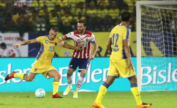 Димитър Бербатов отново е с контузия Той получи травма в